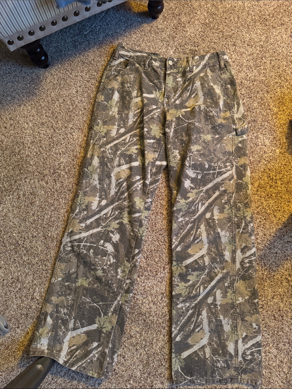 Women's Camouflage Cargo Pants - Green Camo